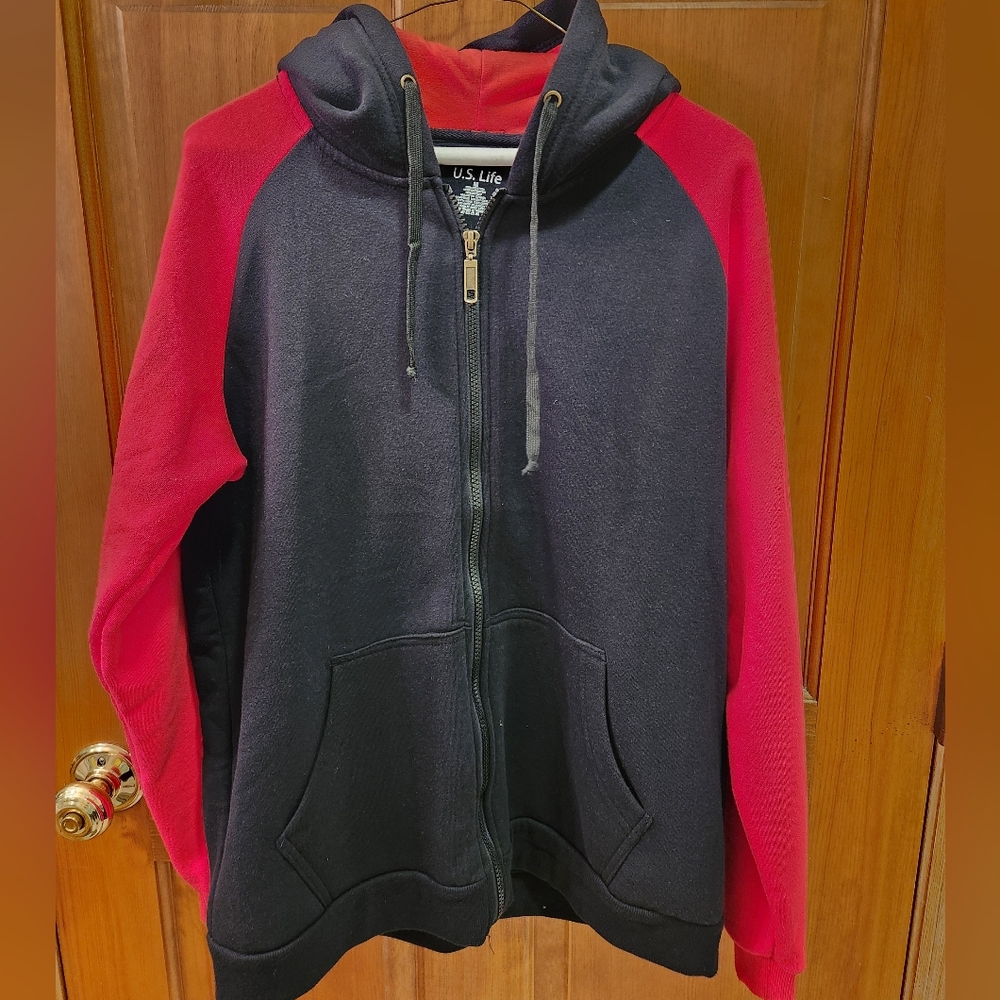 US Life red/black hoodie sweatshirt jacket Size M